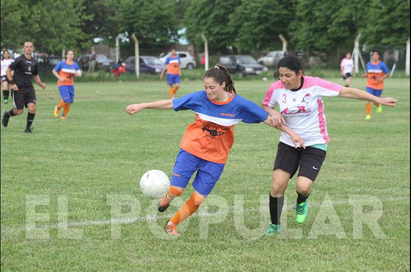 Las chicas jugaron en Ferroviario