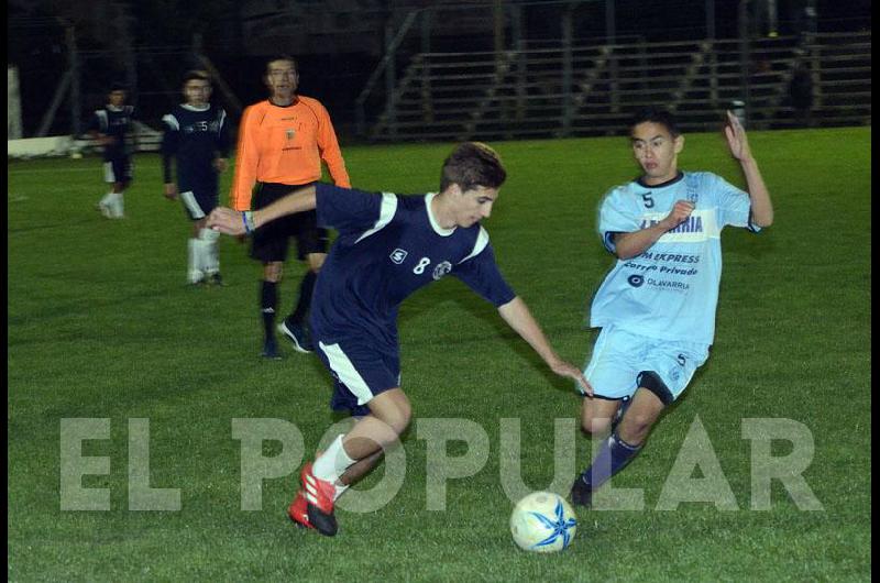 Debuta Olavarriacutea en el cuadrangular