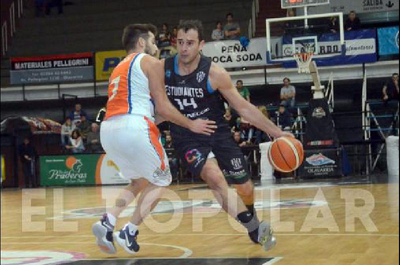 El equipo estudiantil viene de superar trabajosamente a Rivadavia de Mendoza en el Maxigimnasio 