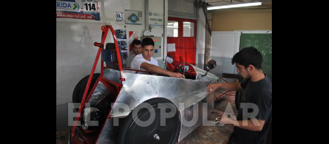 El auto en su Ãºltima etapa antes de viajar 