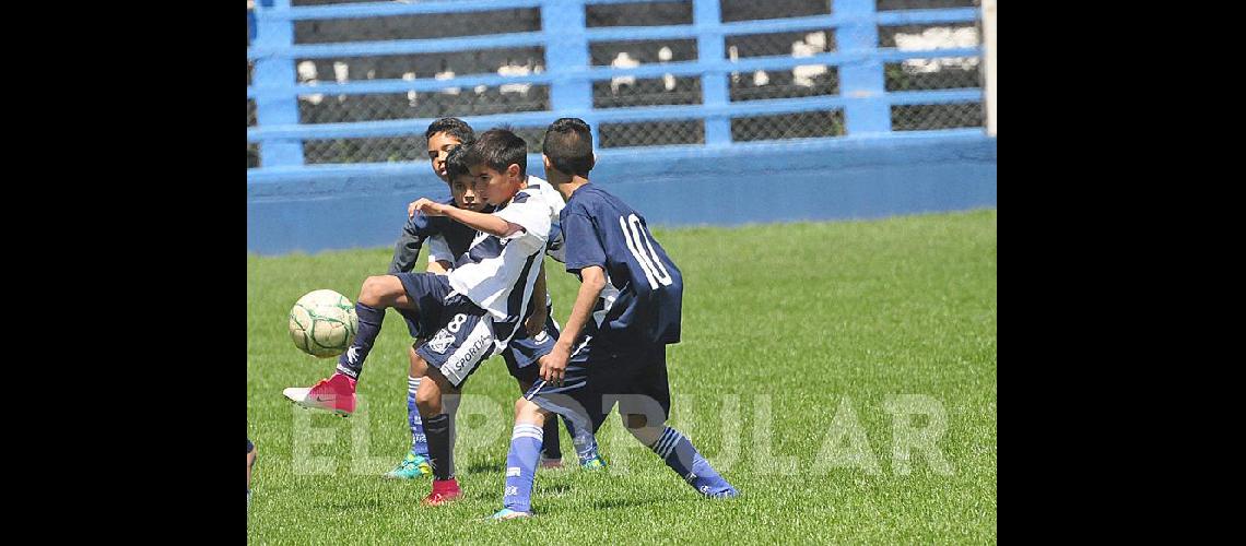 Los penales fueron el atractivo del saacutebado