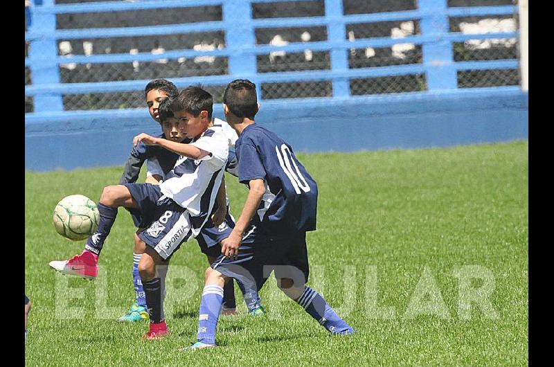 Los penales fueron el atractivo del saacutebado