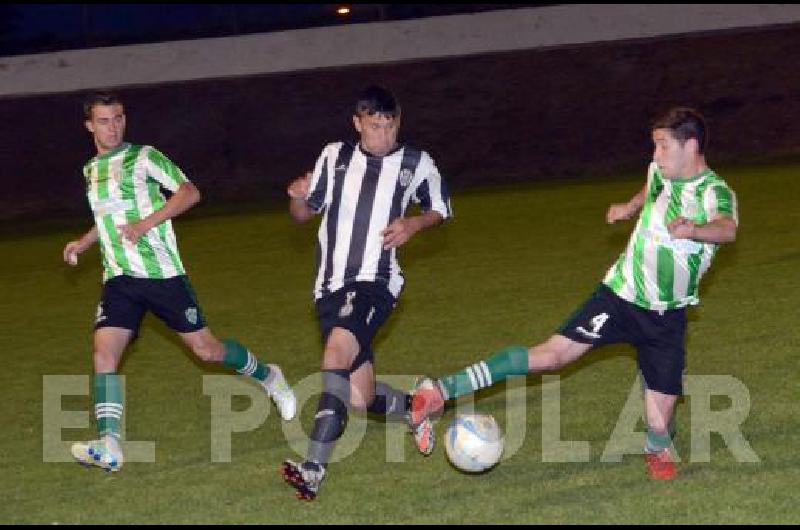 Estudiantes empatÃ³ en su estadio avanzÃ³ a semifinales y espera por su rival 