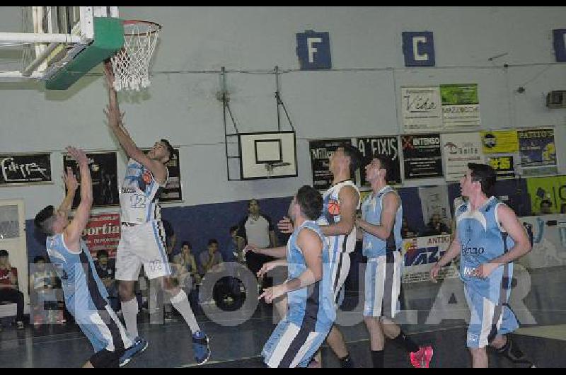 El equipo racinguista se adelantÃ³ en la serie ante Ferro Carril Sud 