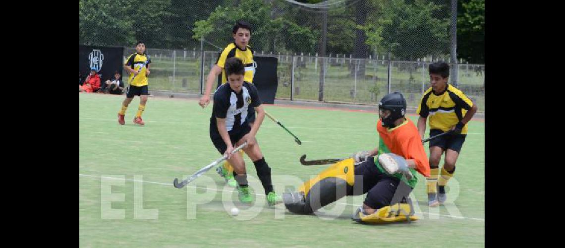 Los caballeros recibieron a Uncas de Tandil 