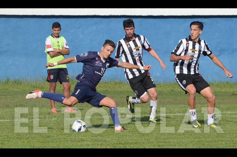 Racing va por la primera ventaja ante su gente