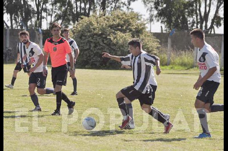 Sierra Chica y Estudiantes empataron 1 a 1 El punto lo deja mÃs cerca al bataraz de la final 