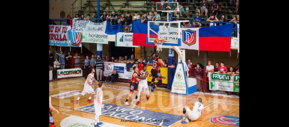 Estudiantes viene de caer el pasado martes 81-76 ante el Deportivo Viedma 