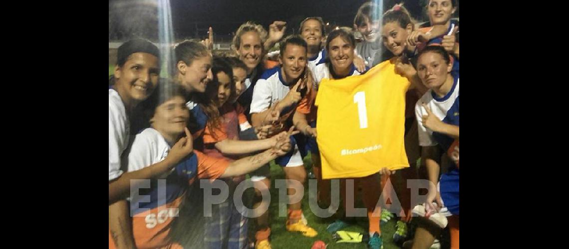 Las chicas de Ferroviario son la campeonas del Clausura