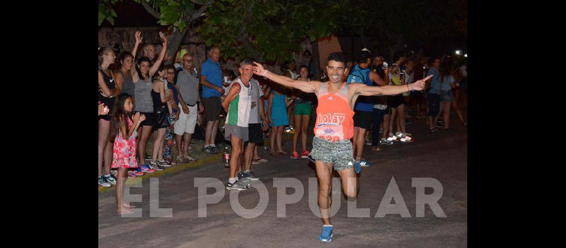 Natalio Pensa volvioacute a ganar la Milla Urbana