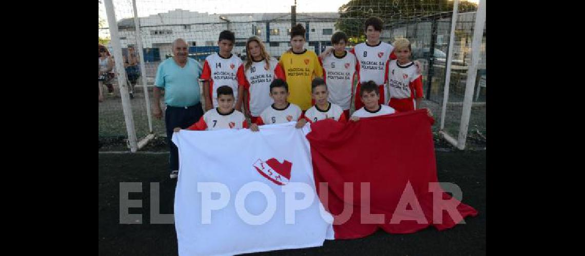 Los chicos ya estÃn listos Ayer se entrenador en la cancha auxiliar de El FortÃ­n 