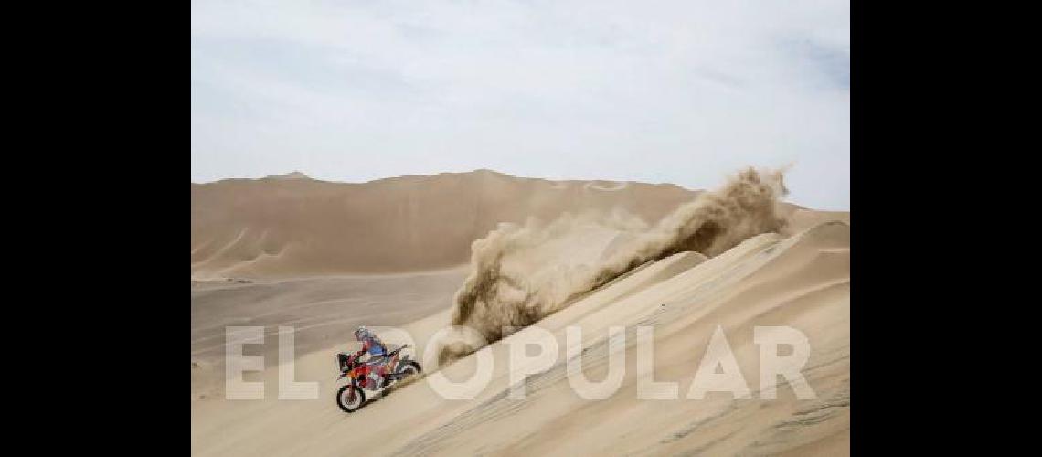 Sam Sunderland Ãºltimo campeÃ³n del Dakar en motos se impuso en la primera especial 