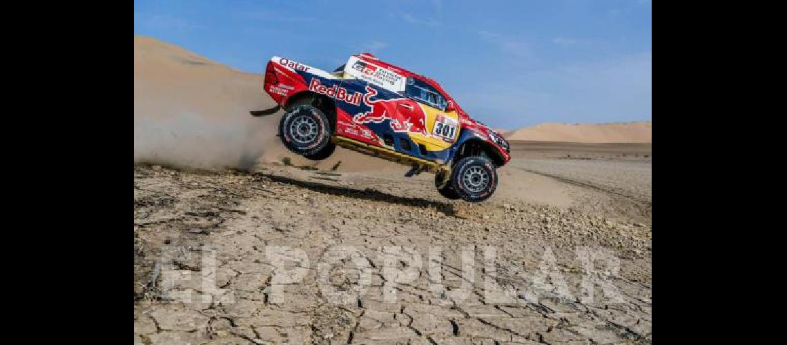 Al-Attiyah se impuso con la Toyota sobre los Peugeot de Peterhansel Sainz Despres y Loeb 