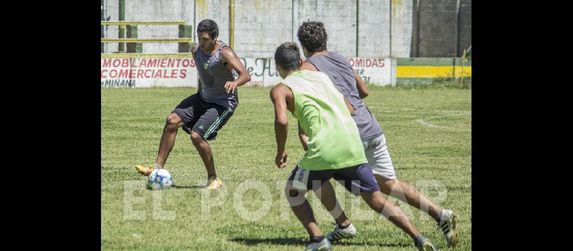 Racing jugoacute un amistoso en Azul