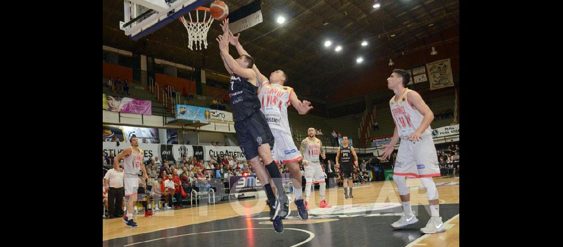 Estudiantes comienza el antildeo en casa