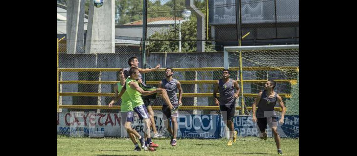 El Chaira tuvo ayer un ensayo futbolÃ­stico en la ciudad de Azul 