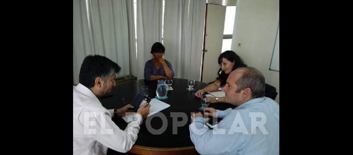 Consejeros escolares de La Madrid mantuvieron una reuniÃ³n con autoridades provinciales 