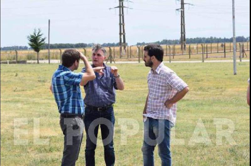 La AgrupaciÃ³n 25 de Mayo analizÃ³ la situaciÃ³n del agua potable en La Madrid TambiÃ©n visitÃ³ la planta de Laprida 