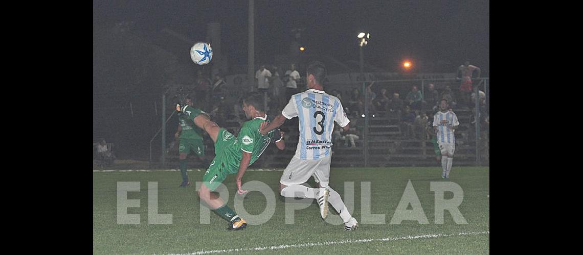 La uacutenica diferencia de la <br>noche fue una pelota parada