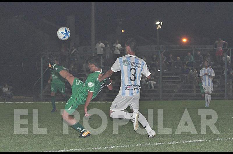 La uacutenica diferencia de la <br>noche fue una pelota parada