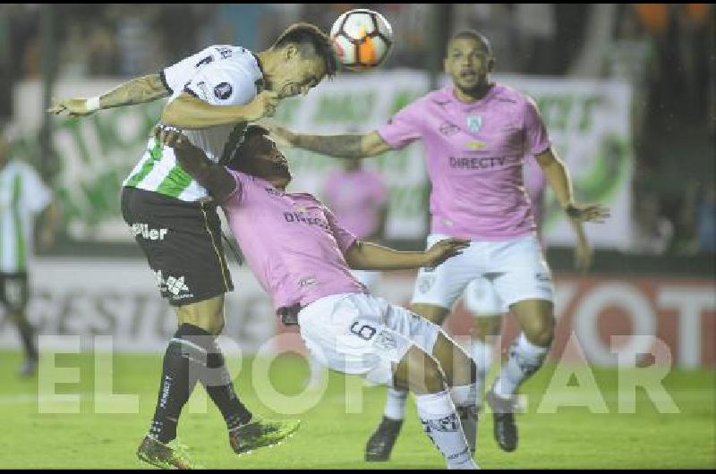 Banfield lo ganaba pero su serie se complicÃ³ con un gol en el final 