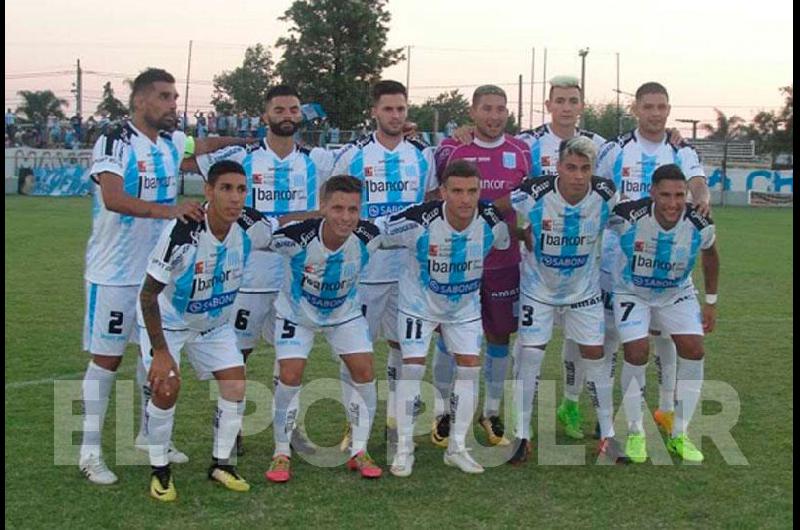 Racing de Coacuterdoba <br>el primer clasificado