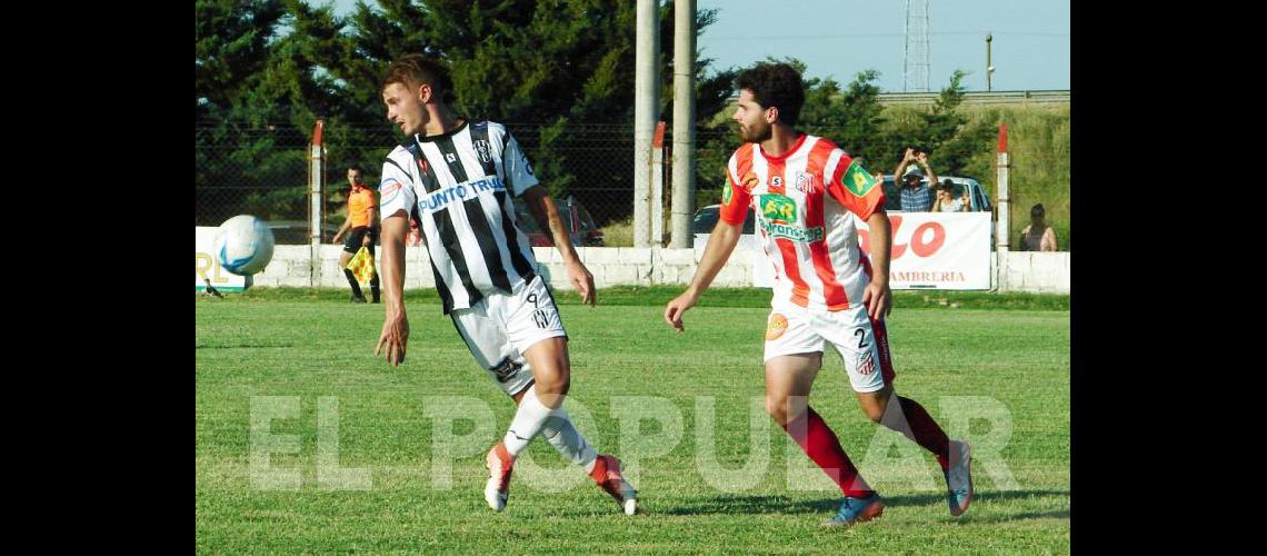 Juani Barbieri debutÃ³ en la red con la camiseta de Estudiantes Foto- diario La MaÃ±ana