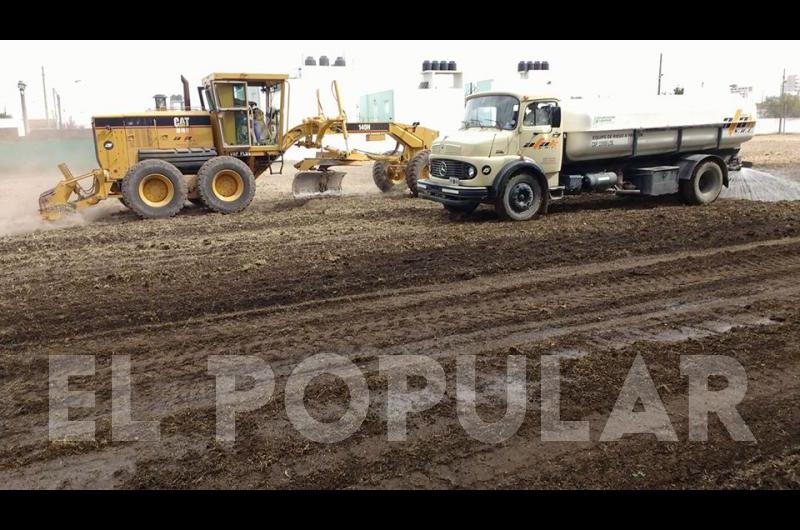 Siguen los trabajos en la cancha auxiliar