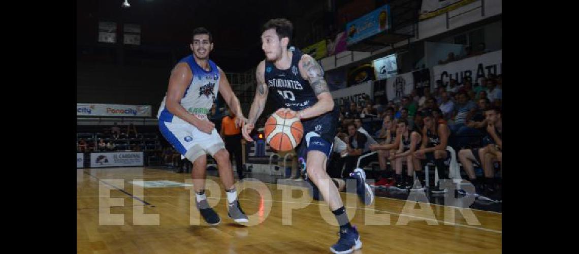 El misionero Alejo Montes con 19 puntos fue el goleador de Estudiantes ante los entrerrianos 