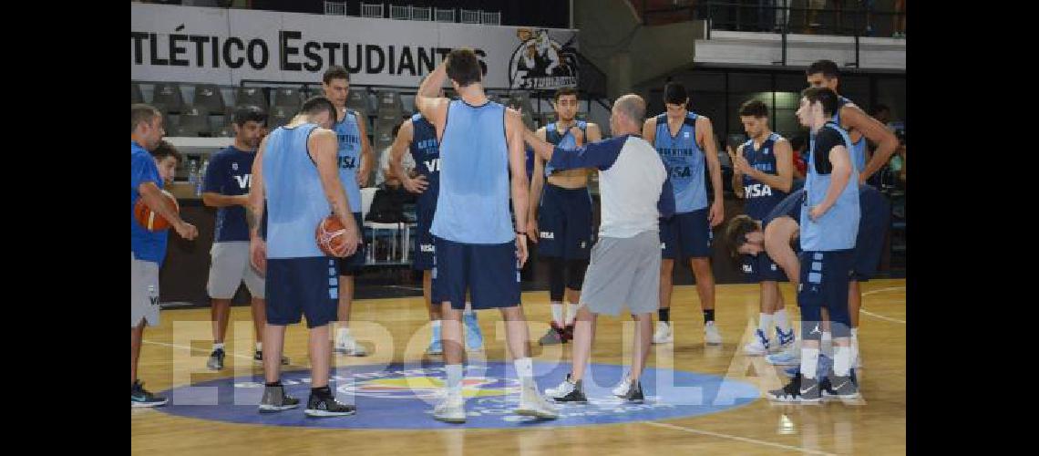 El equipo argentino realizÃ³ el sÃbado por la tarde de una prÃctica abierta y con la presencia de casi 250 personas en el Maxi 