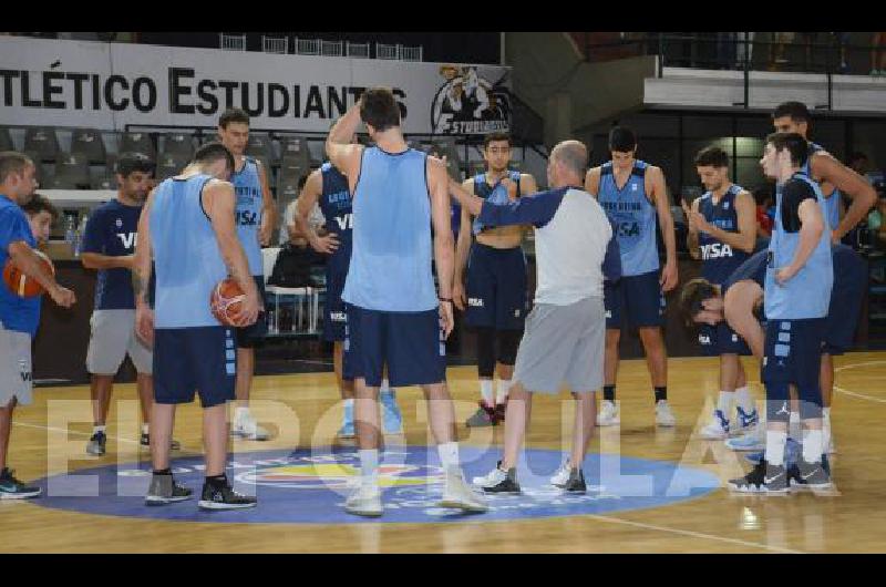 El equipo argentino realizÃ³ el sÃbado por la tarde de una prÃctica abierta y con la presencia de casi 250 personas en el Maxi 