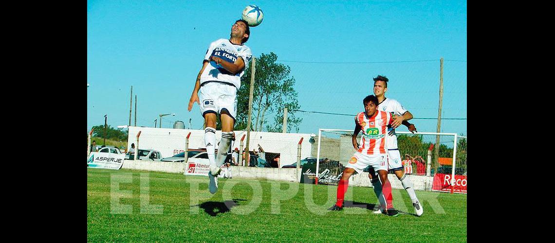 Estudiantes va el saacutebado <br>El Fortiacuten lo haraacute el domingo