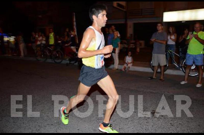 Gustavo FernÃndez clasificÃ³ tercero en la tabla general de caballeros 