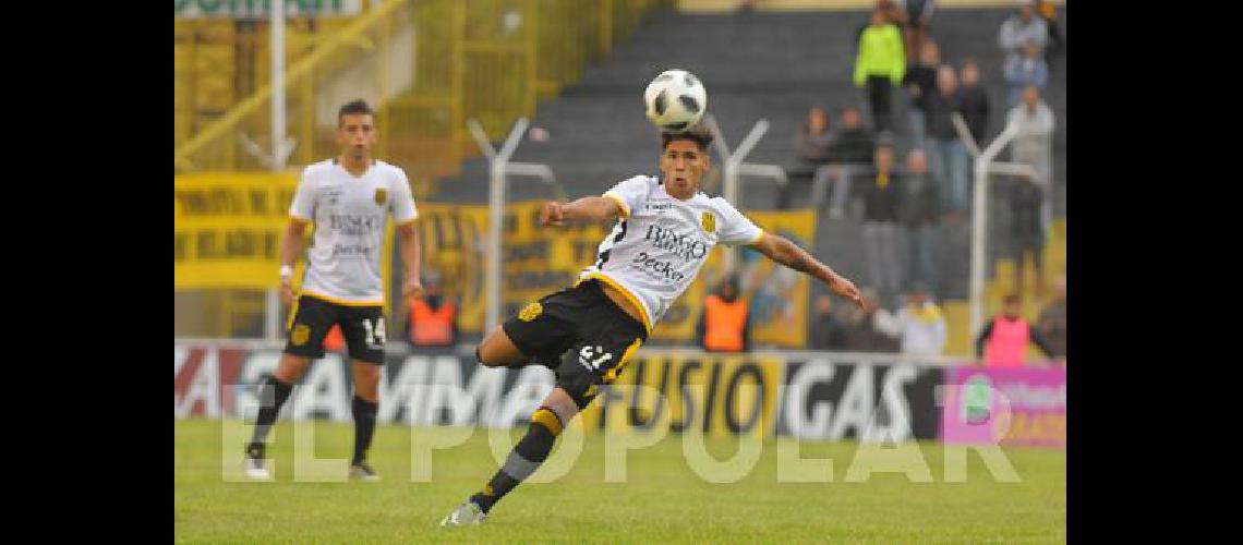 Facundo GarcÃ­a ya tuvo dos partidos en primera divisiÃ³n DebutÃ³ ante Estudiantes y tambiÃ©n ingresÃ³ en el duelo ante ColÃ³n 