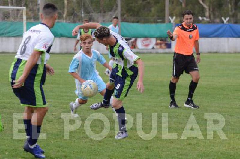 Embajadores dio vuelta el resultado y logrÃ³ su primera victoria en el torneo 