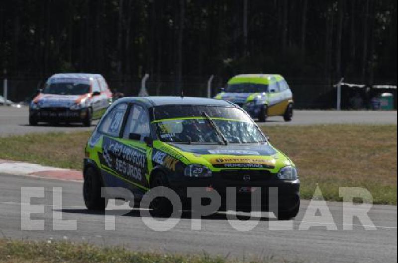 Luigi Melli logrÃ³ su primer Ã©xito en la Clase 2 del Turismo Pista con la mecÃ�nica del olavarriense Cassou 