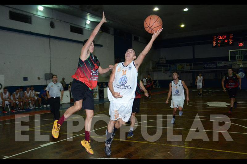 Racing perdioacute con Pentildearol