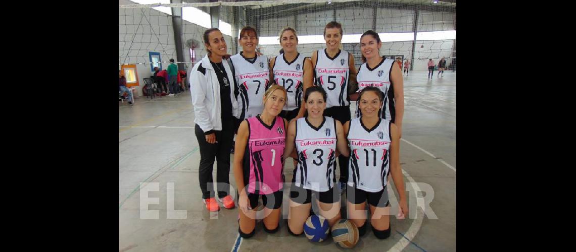 Estudiantes se adjudicoacute el primer torneo