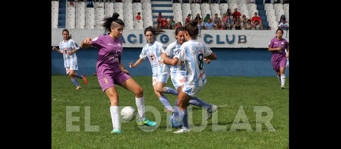 Las chicas jugaron en Racing