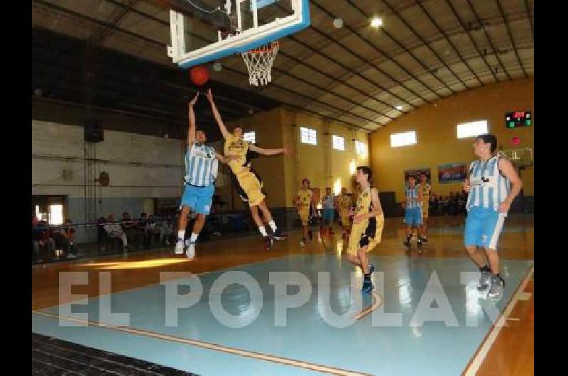 Racing de La Madrid recibiÃ³ a Sierras Bayas por una nueva fecha de los torneos de divisiones formativas de la ABO 