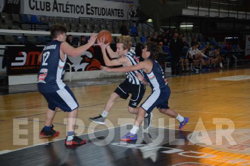 Estudiantes Negro fue local en el Maxigimnasio ante El FortÃ­n 