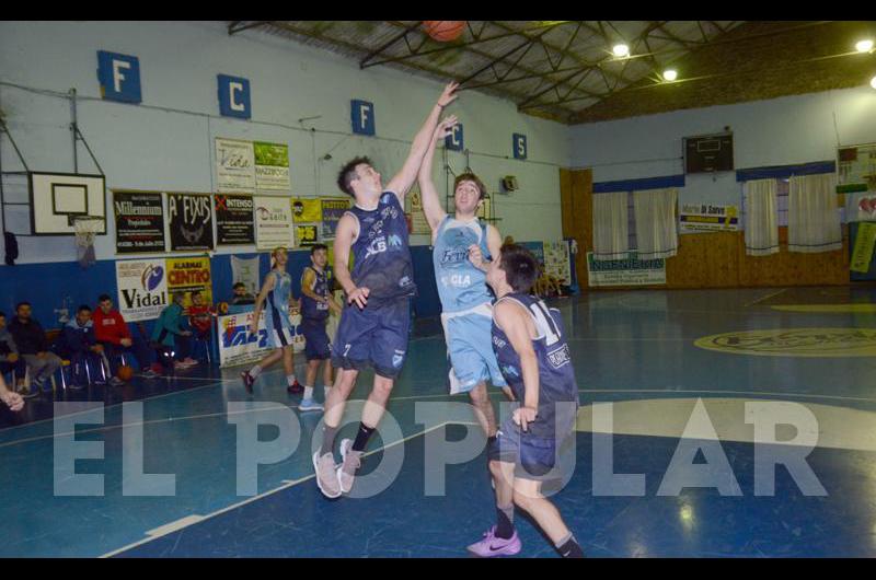 Racing tiene fecha doble