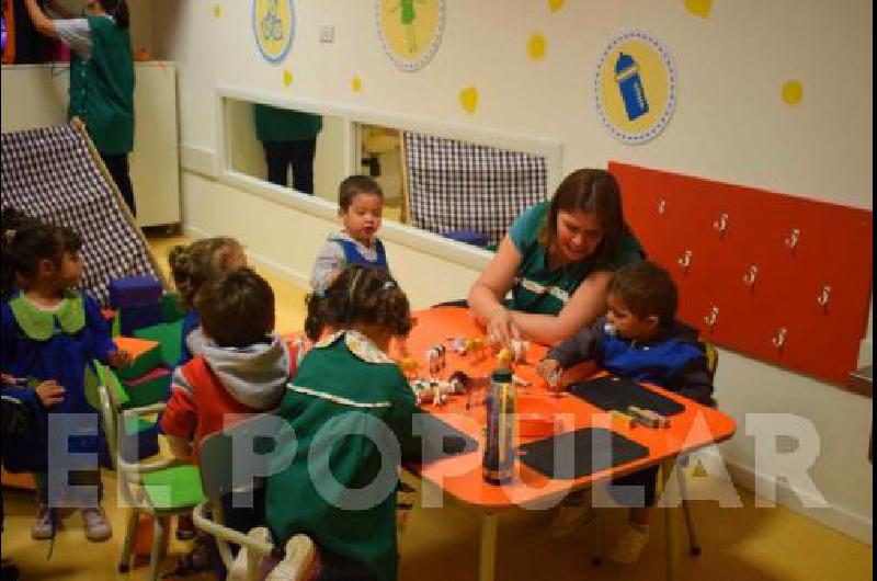 El gobierno se adhiriÃ³ con un saludo a los jardines de todo el distrito 