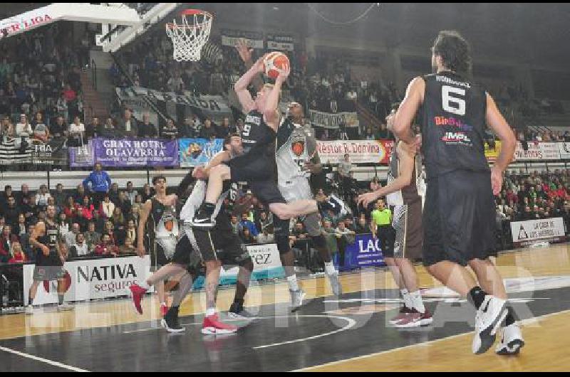 El equipo Bataraz eliminÃ³ a Platense en la final de la Conferencia Sur por 3 a 1 