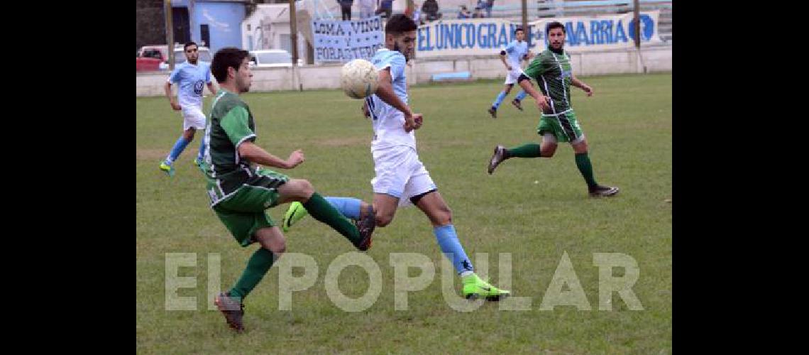 AtlÃ©tico Hinojo jugÃ³ mejor pero no lo pudo cerrar y asÃ­ quedÃ³ a cuatro de la punta 