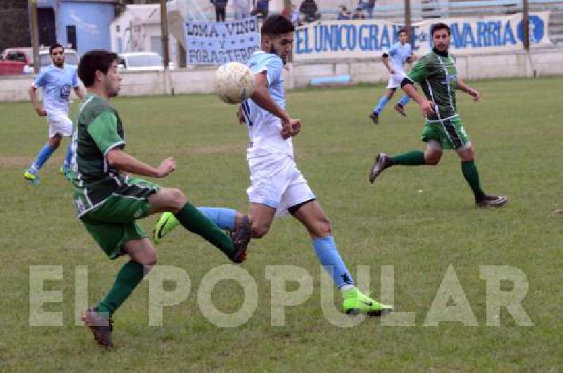 AtlÃ©tico Hinojo jugÃ³ mejor pero no lo pudo cerrar y asÃ­ quedÃ³ a cuatro de la punta 