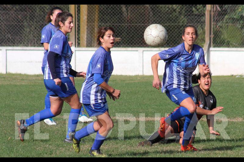 Las chicas jugaron en Loma