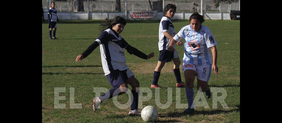 Las chicas jugaron en Loma