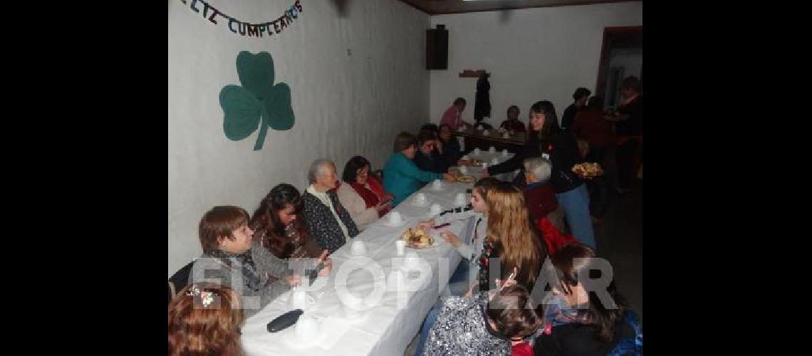 El Centro de Jubilados y Pensionados de La Madrid conmemorÃ³ sus 33 aÃ±os 