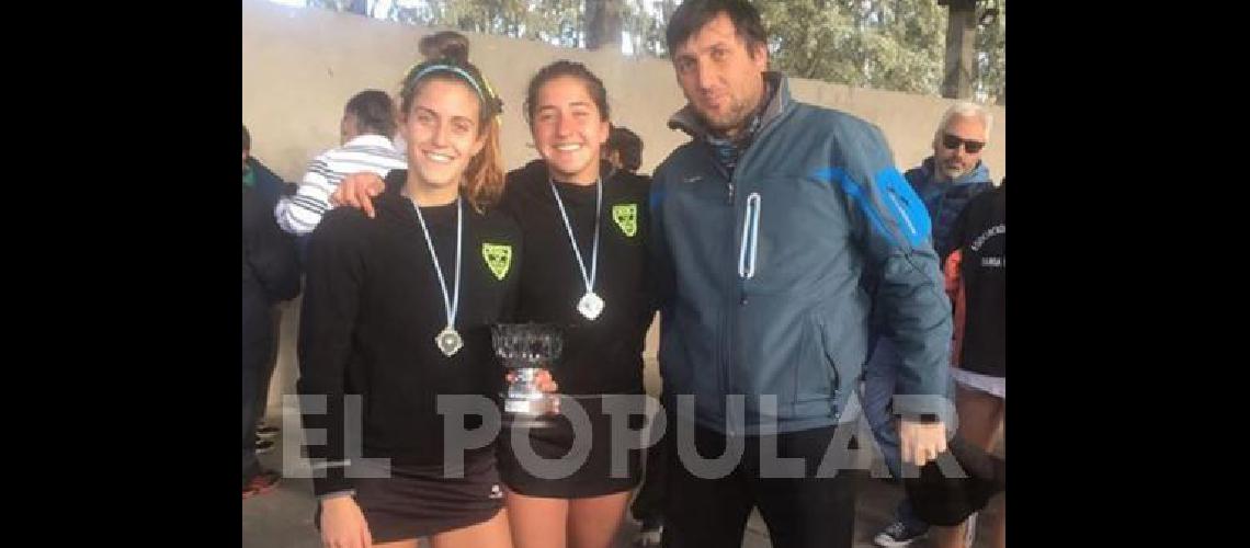 Imaz y Vitale con la medalla ganada 